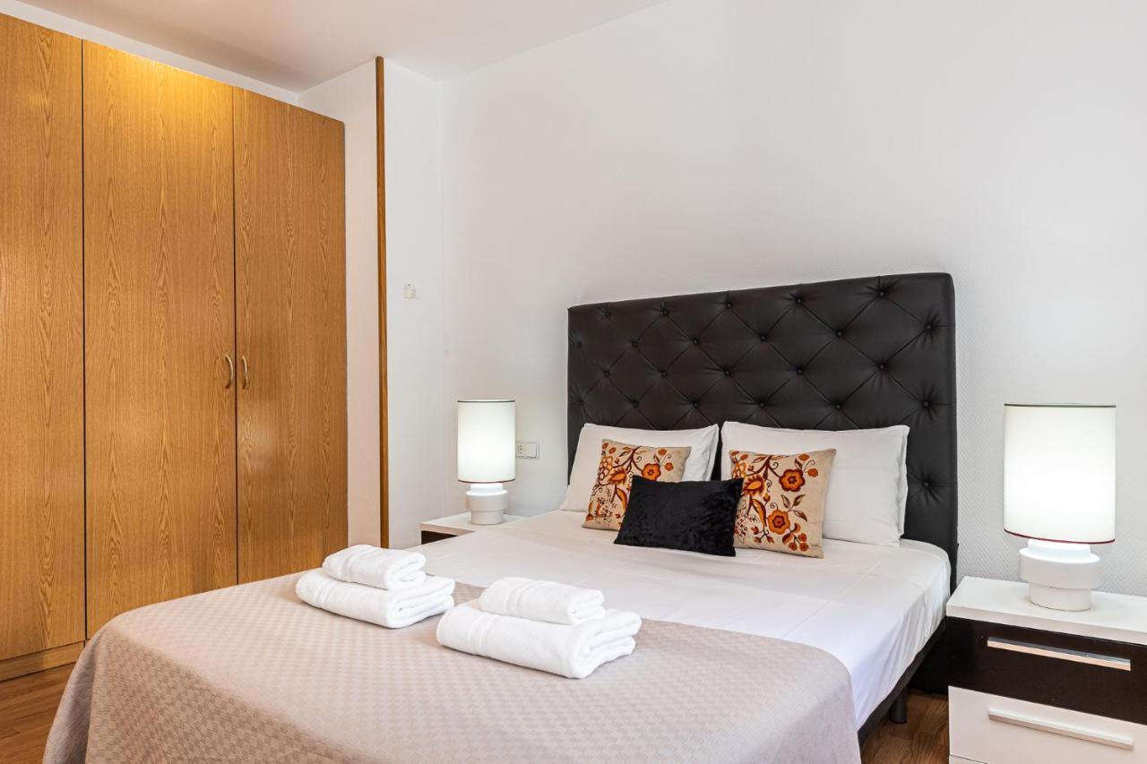 Waou Apartamentos En Sol Confort 8 Madrid Eksteriør billede